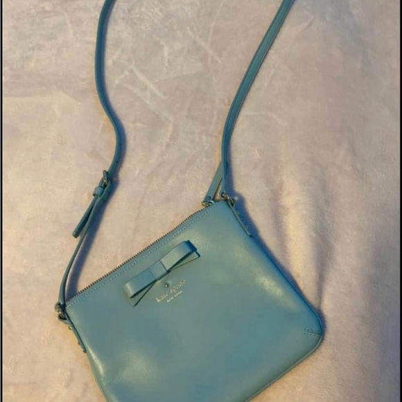 Light blue Kate spade ♠️ purse perfect for date nights or special occasions - Picture 4 of 5